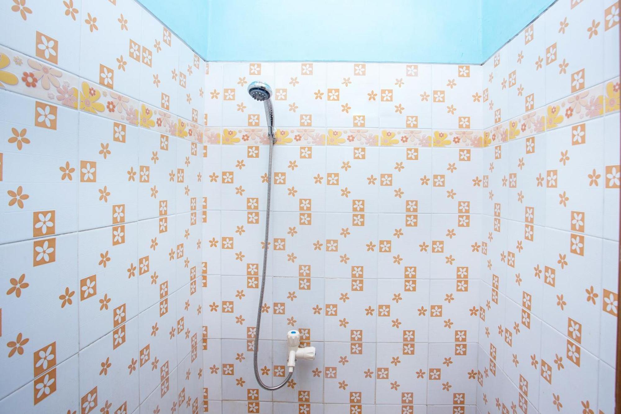 Spot On 2871 Hotel Budi Purwokerto Exterior photo